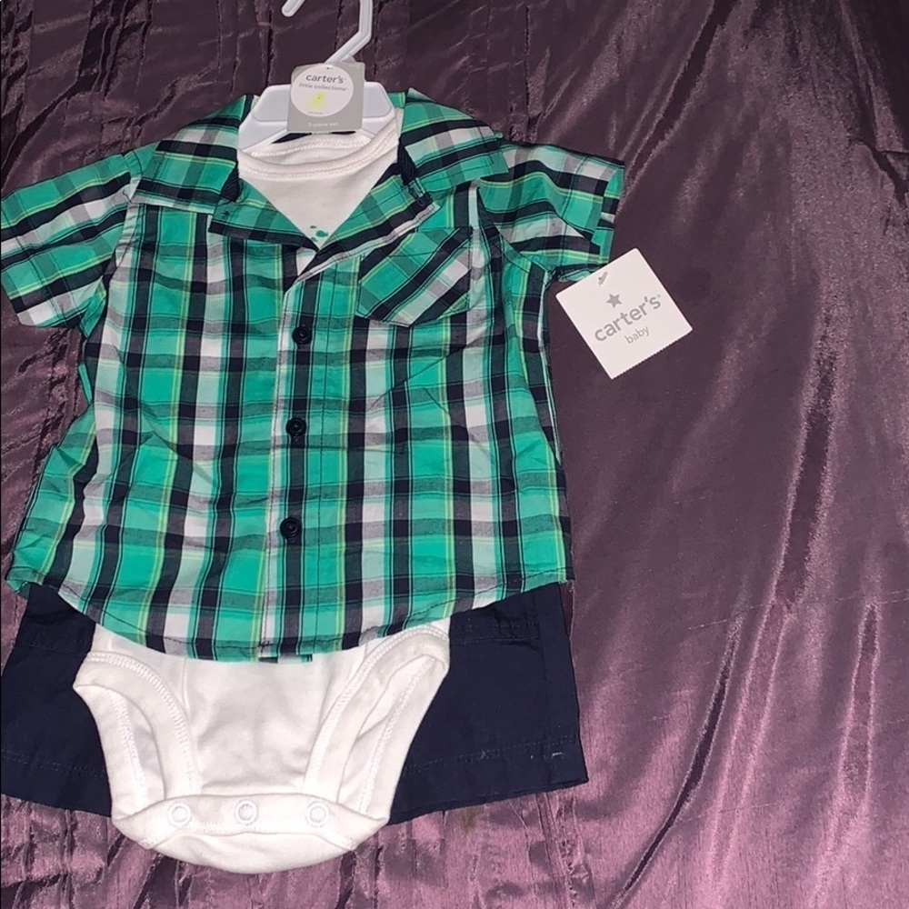 New Carter’s Set - Picture 2 of 4